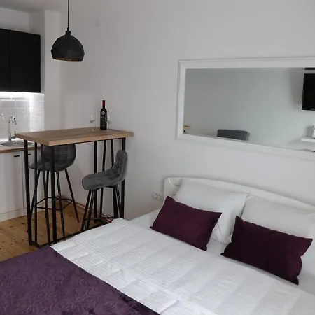 Apartment Ena *