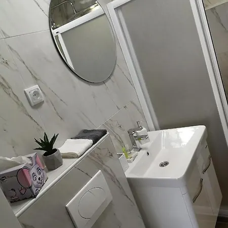 Ena Apartment